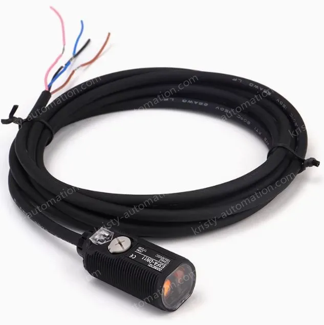 M12 plug-in type Diffuse reflection photoelectric switch,10-30VDC 3-wire proximity switch E3FA-DP23