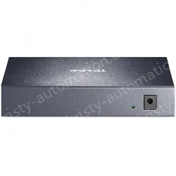 8-port 100 Gigabit Ethernet switch with 8 x 10/100M adaptive RJ45 ports